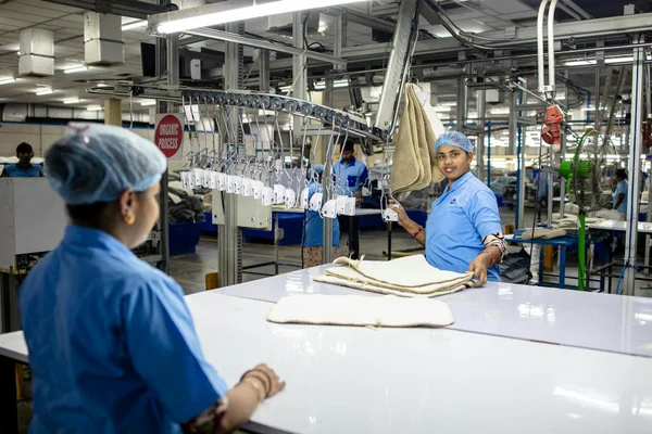 Computer Vision trong Kiểm Tra Chất Lượng: Từ Mơ Ước Đến Nhà Máy Thực Tế